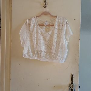 Torrid Curves white lace mid drift shirt